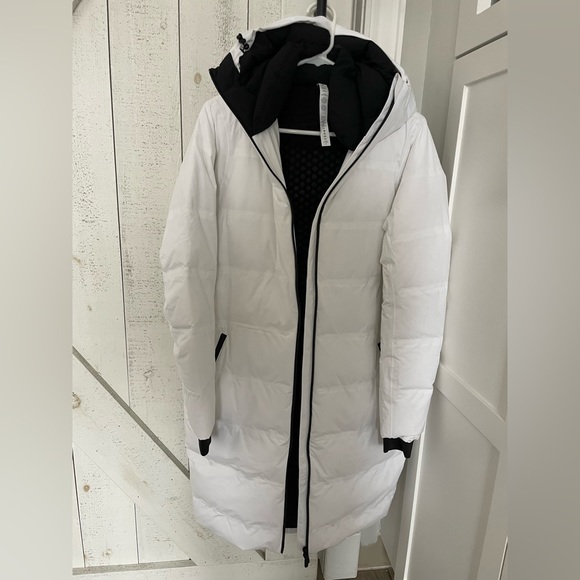lululemon athletica Jackets & Blazers - Lululemon parka jacket